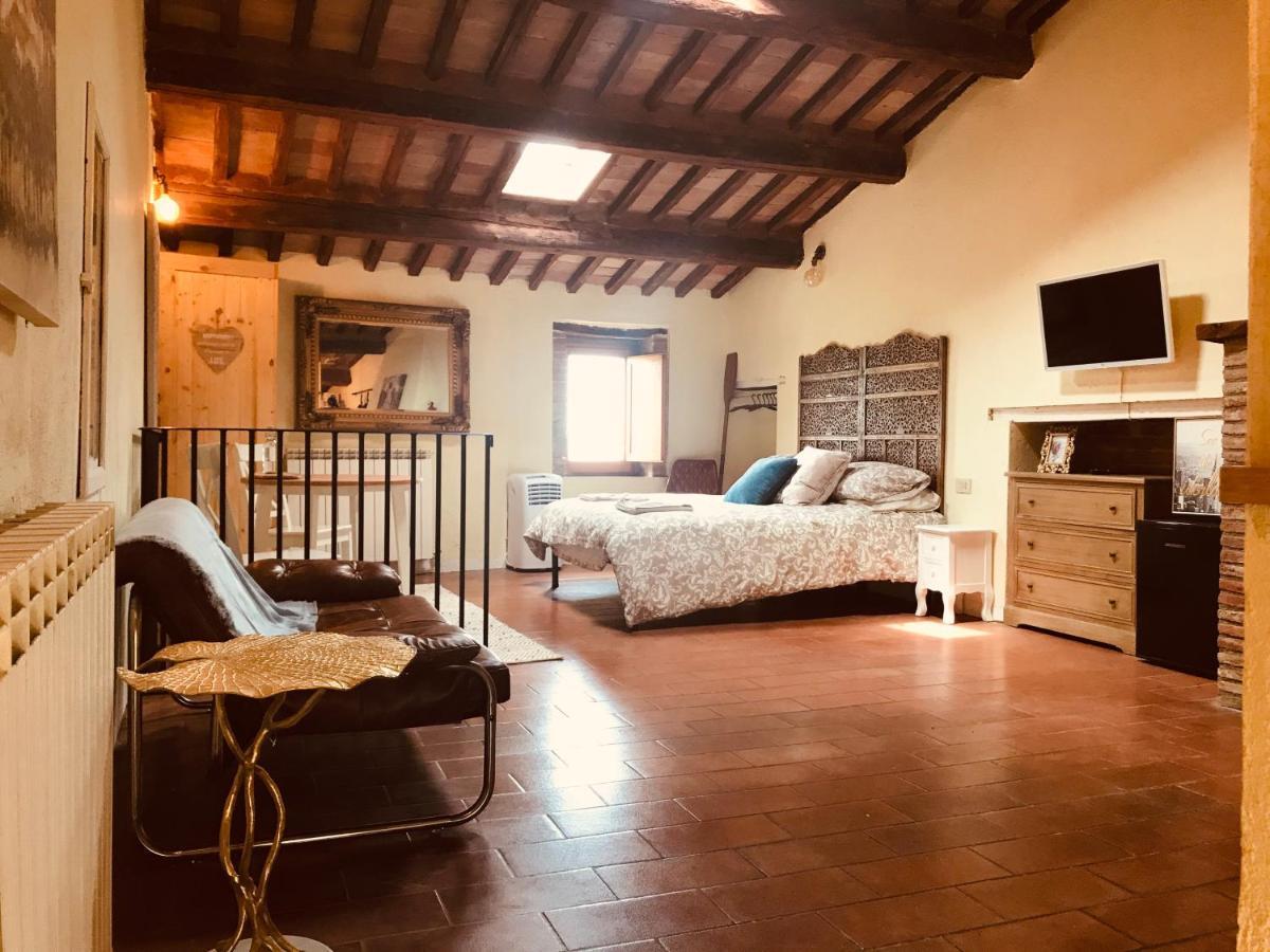 Fireflies Appartement Monte Petriolo Buitenkant foto